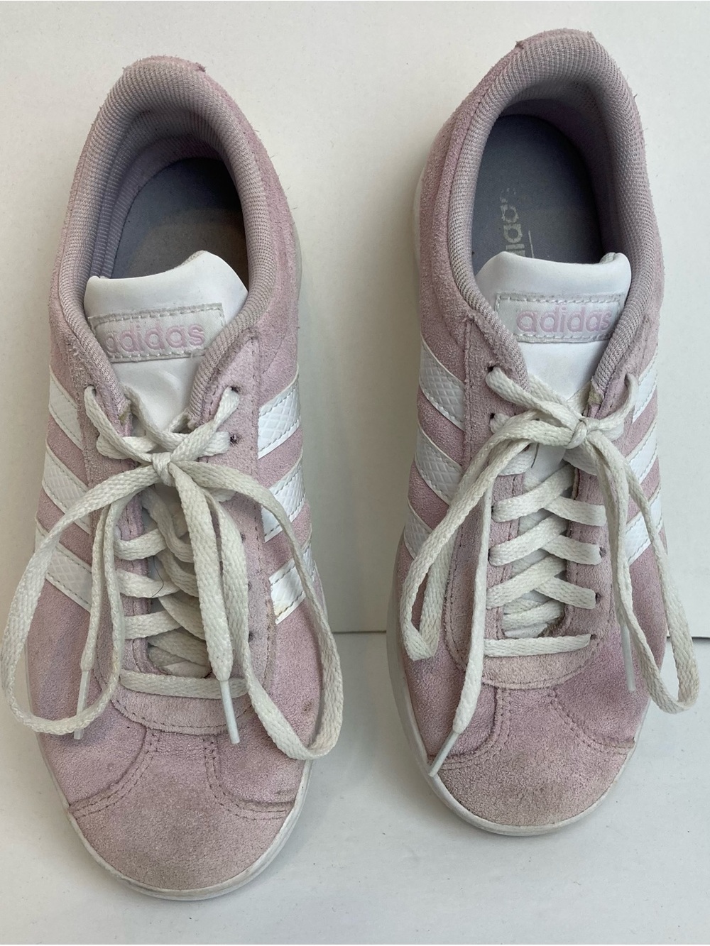 Adidas Women’s Pink Suede Sneakers White Stripe Lace Up Casual Shoes Size 6